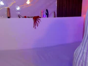Cristinnray Chaturbate stream image from August 15, 2025