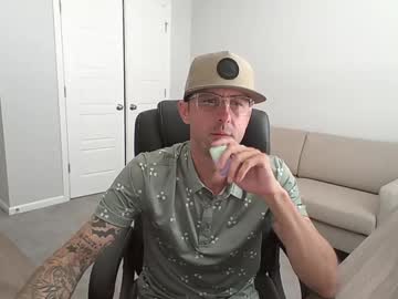 Lovehatelovers Chaturbate stream image from August 15, 2025