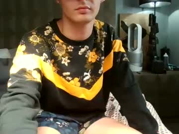 Twinktools Chaturbate stream image from August 15, 2025