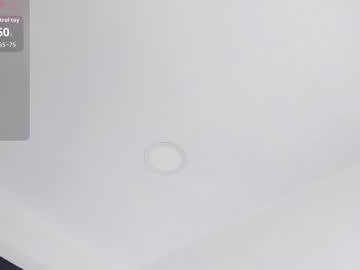 Alexamadisson Chaturbate stream image from August 15, 2025
