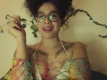 Goddessamelie10 Chaturbate stream image from August 15, 2025