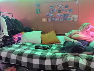 Coolghoulcouple Chaturbate stream image from August 16, 2025