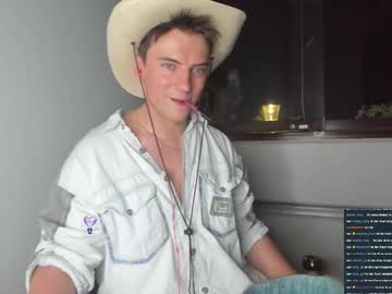 Nicoslowmoo Chaturbate stream image from August 16, 2025