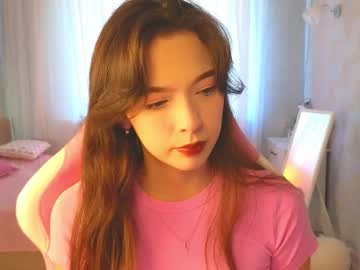 Yuna_Sunshy Chaturbate stream image from August 16, 2025