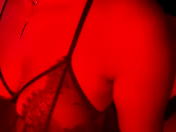 Giaa4everr Chaturbate stream image from August 16, 2025