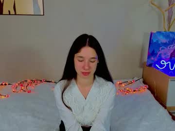 Winonastusse Chaturbate stream image from August 16, 2025
