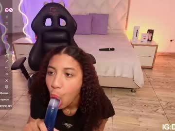 Daphnne_Tay Chaturbate stream image from August 16, 2025