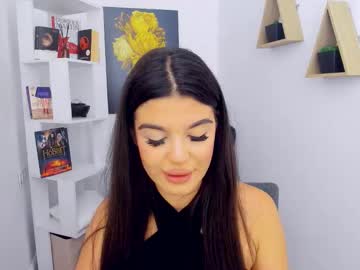 Snowingwinter Chaturbate stream image from August 16, 2025