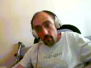 Bentish Chaturbate stream image from August 16, 2025