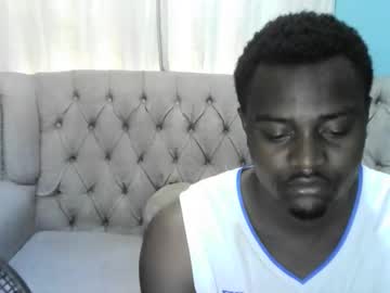 Keiv20 Chaturbate stream image from August 16, 2025