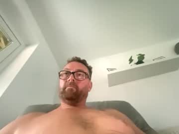 Sharksboy16 Chaturbate stream image from August 16, 2025