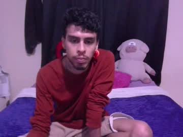 Smoker00teddybear Chaturbate stream image from August 16, 2025
