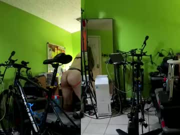 Twinkyhornyboi Chaturbate stream image from August 16, 2025