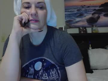 Wrenleigh Chaturbate stream image from August 16, 2025