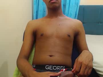 Midnight_Princes Chaturbate stream image from August 16, 2025
