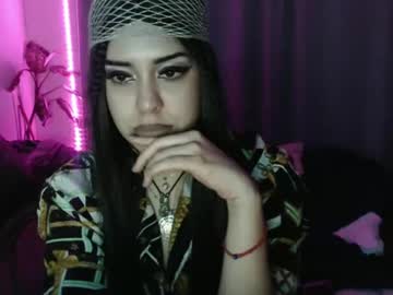 Bluegoddessstoned Chaturbate stream image from August 16, 2025