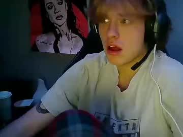 Austwinkboy Chaturbate stream image from August 16, 2025