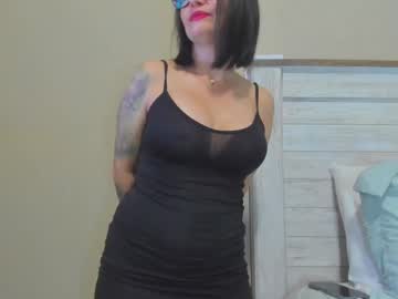 Mommyfuckmilf_ Chaturbate stream image from August 16, 2025