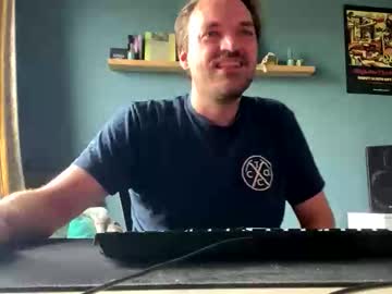 Stonednboner Chaturbate stream image from August 16, 2025