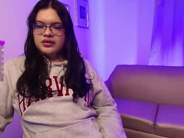 Kris_Russo Chaturbate stream image from August 16, 2025