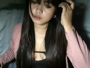 Moon_Of_Desirexx Chaturbate stream image from August 16, 2025