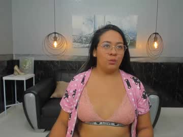 Renatavelvet Chaturbate stream image from August 16, 2025