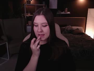 Mari_Berti Chaturbate stream image from August 16, 2025