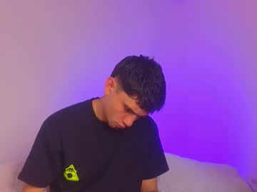 Samevansx Chaturbate stream image from August 16, 2025