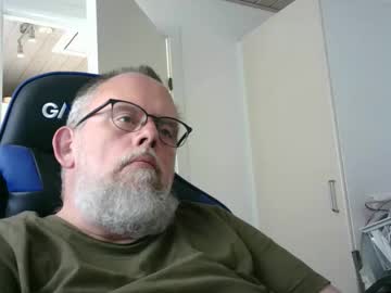 Bear_Danish Chaturbate stream image from August 16, 2025