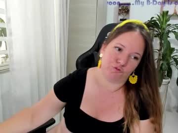 Samanthaleon Chaturbate stream image from August 16, 2025