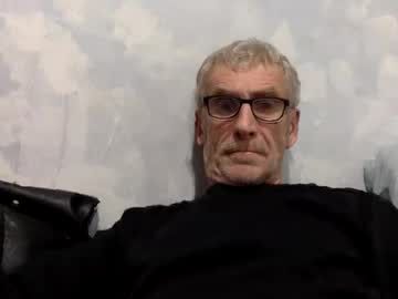 Deanofflove2210 Chaturbate stream image from August 16, 2025