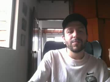 Simonm777 Chaturbate stream image from August 16, 2025