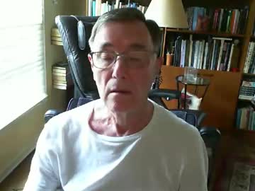 Atlhung9 Chaturbate stream image from August 16, 2025