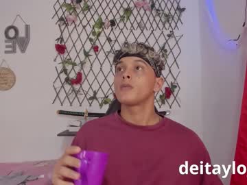 Deyvis_Taylor77 Chaturbate stream image from August 16, 2025