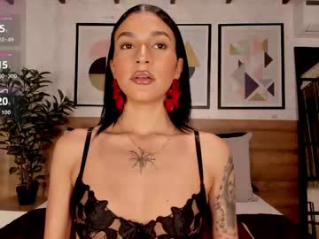 Lunaruso Chaturbate stream image from August 16, 2025