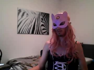 Prettyandplugged Chaturbate stream image from August 16, 2025