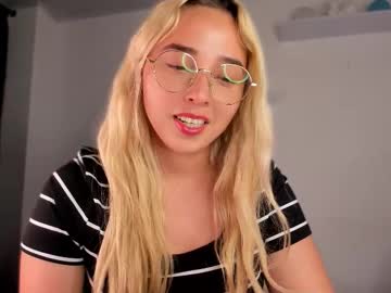 Iris3019 Chaturbate stream image from August 17, 2025