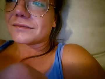 Laraa333 Chaturbate stream image from August 17, 2025