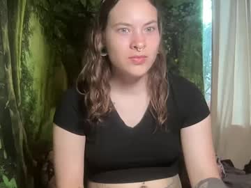 Mo0n_Goddess Chaturbate stream image from August 17, 2025