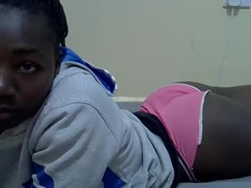 Sexyghurl12 Chaturbate stream image from August 17, 2025