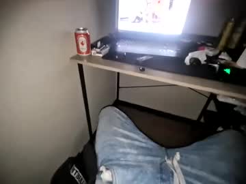 Beliver13 Chaturbate stream image from August 17, 2025