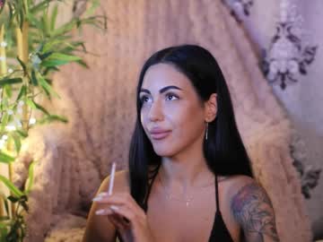 Senalux Chaturbate stream image from August 17, 2025