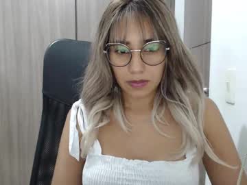 Isabela_Oh Chaturbate stream image from August 17, 2025