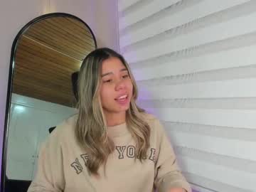 Rachell_Criss Chaturbate stream image from August 17, 2025