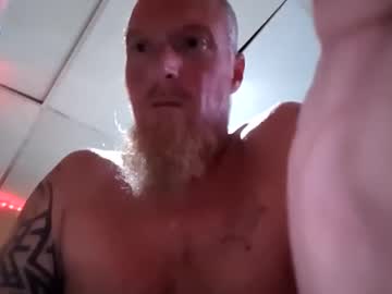 Idlovetoo420 Chaturbate stream image from August 17, 2025