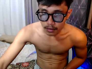 Urhot_Frank Chaturbate stream image from August 17, 2025