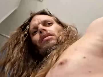 Brianjeebz1 Chaturbate stream image from August 17, 2025