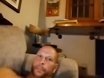 Klingkling40 Chaturbate stream image from August 17, 2025