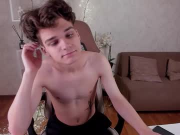 Williemiler Chaturbate stream image from August 17, 2025