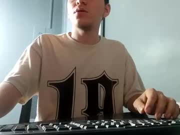 Devdonr Chaturbate stream image from August 17, 2025